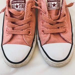 Pink Converse All Stars